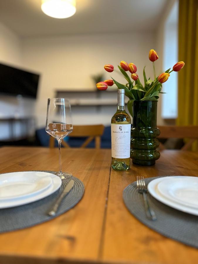 Jazz Apartament Czestochowa Centrum 2-Bedroom Exteriör bild